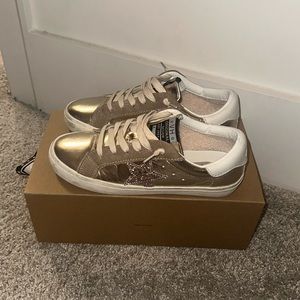 Women Vintage Havana Sneakers size 7.5
